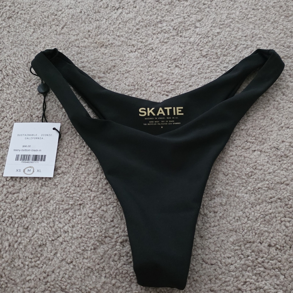 Skatie Teeny Bottoms